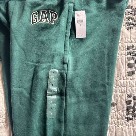 Gap sweatpants - Picture 2 of 4